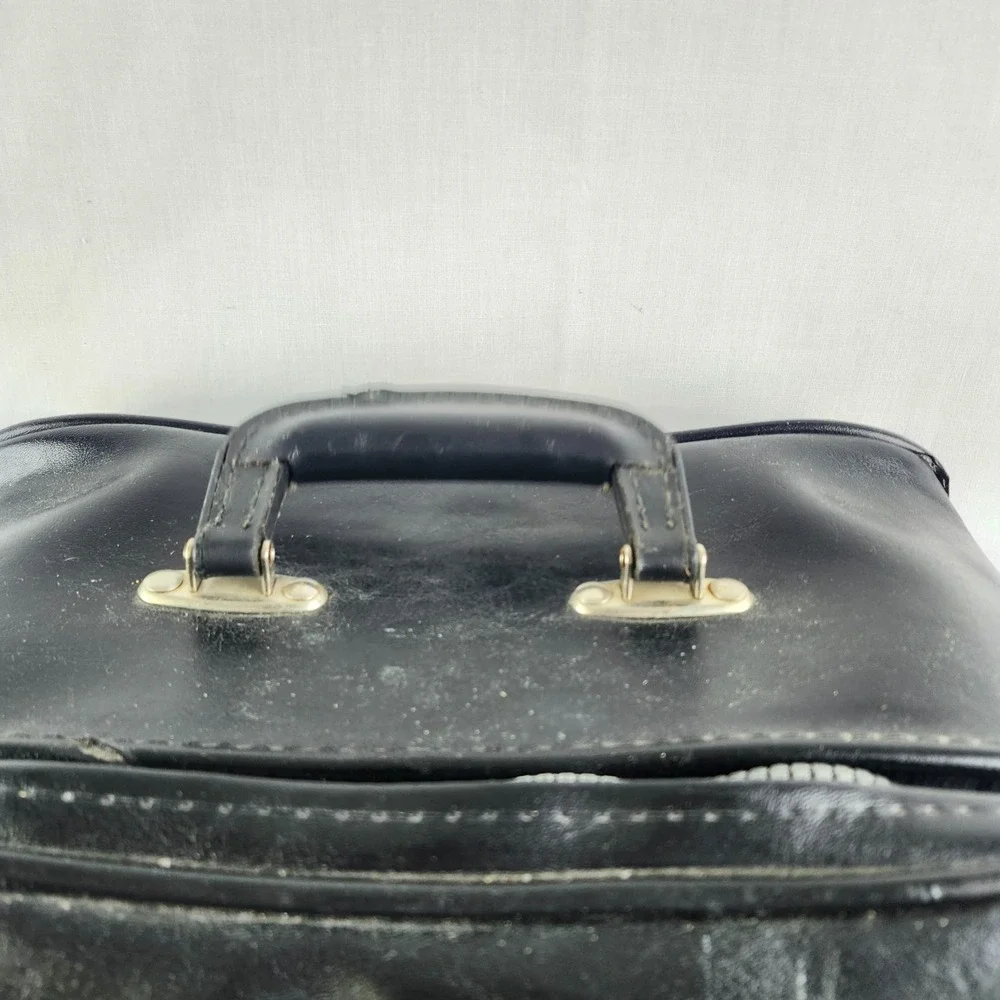 Vintage Brunswick Bowling Ball Bag Made in USA Black with Stripes Wire Rack